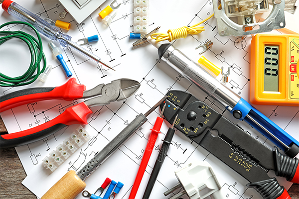 دلایل انتخاب خدمات فنی مهندسی برق عرفان